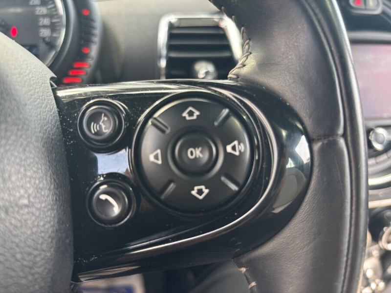 Photo 31 de l'offre de MINI CLUBMAN III 2.0 COOPER D 150 BVM6 CUIR TOIT Ouvrant Camera HUD JA18 à 20450€ chez Mérignac auto