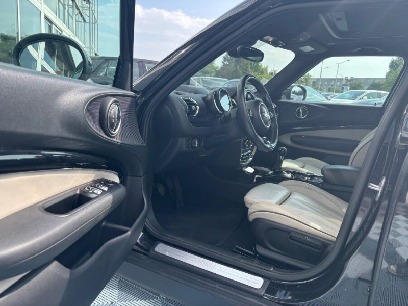 Photo 15 de l'offre de MINI CLUBMAN III 2.0 COOPER D 150 BVM6 CUIR TOIT Ouvrant Camera HUD JA18 à 20450€ chez Mérignac auto