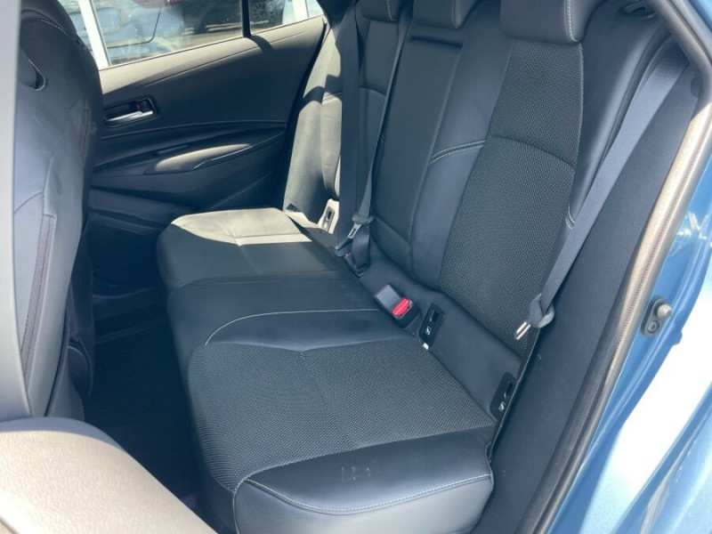 Photo 18 de l'offre de TOYOTA COROLLA XII TOURING SPORTS 1.8 HYBRIDE 122H BVA PREMIUM CUIR 4SC Hayon EL. JA17 à 24950€ chez Mérignac auto
