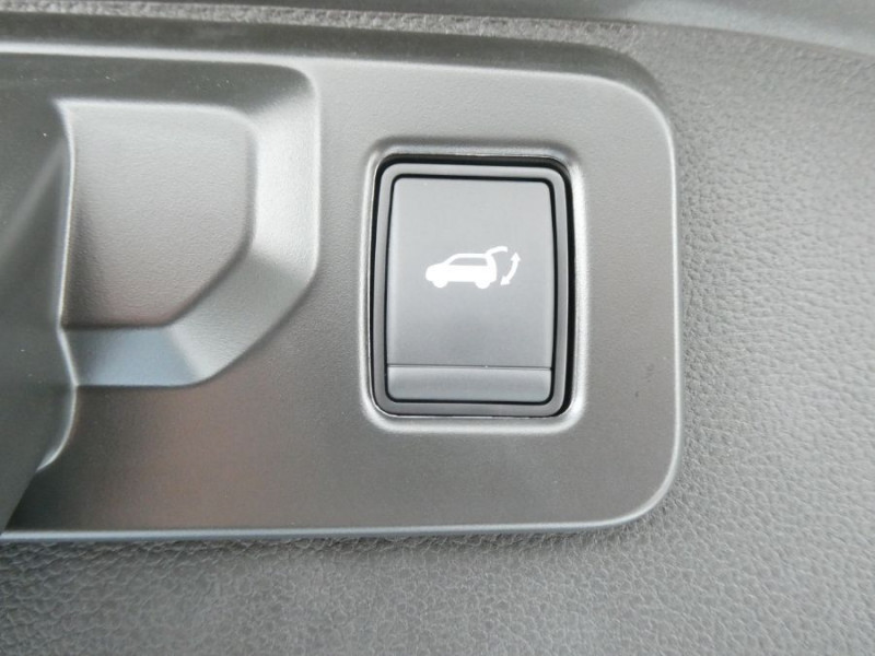 Photo 20 de l'offre de RENAULT AUSTRAL 1.2 E-TECH 200 FULL HYBRID TECHNO ESPRIT ALPINE Hayon Elec. à 37750€ chez Mérignac auto