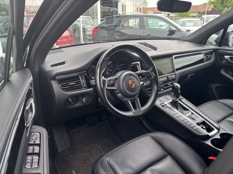Photo 17 de l'offre de PORSCHE MACAN II 2.0 245 PDK TOE JA21 PDLS Bose SEM 4SC CarPlay à 56900€ chez Mérignac auto