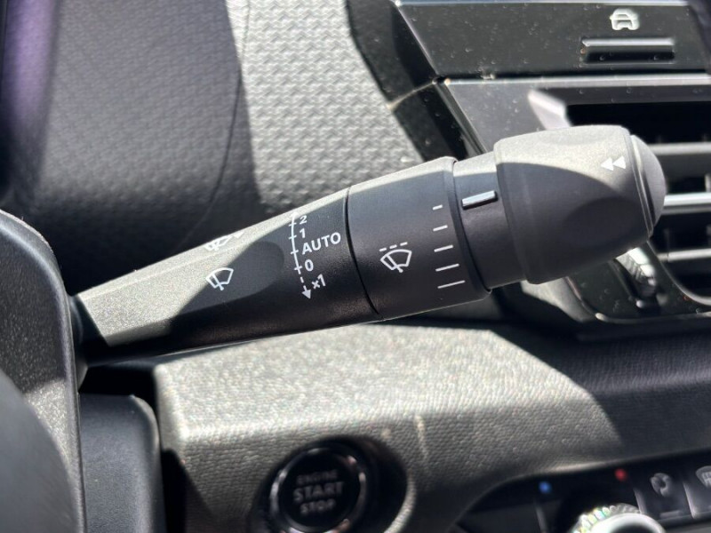 Photo 25 de l'offre de CITROEN C4 1.5 BlueHDi 130 EAT8 MAX Camera ADML JA18 à 26450€ chez Mérignac auto