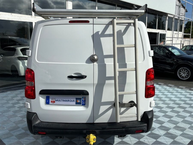 Photo 9 de l'offre de PEUGEOT EXPERT FOURGON 2.0 BlueHDi 180 EAT8 LONG L3 PREMIUM GPS 2Pte.Lat. Attel. 24950.H.T... à 24950€ chez Mérignac auto