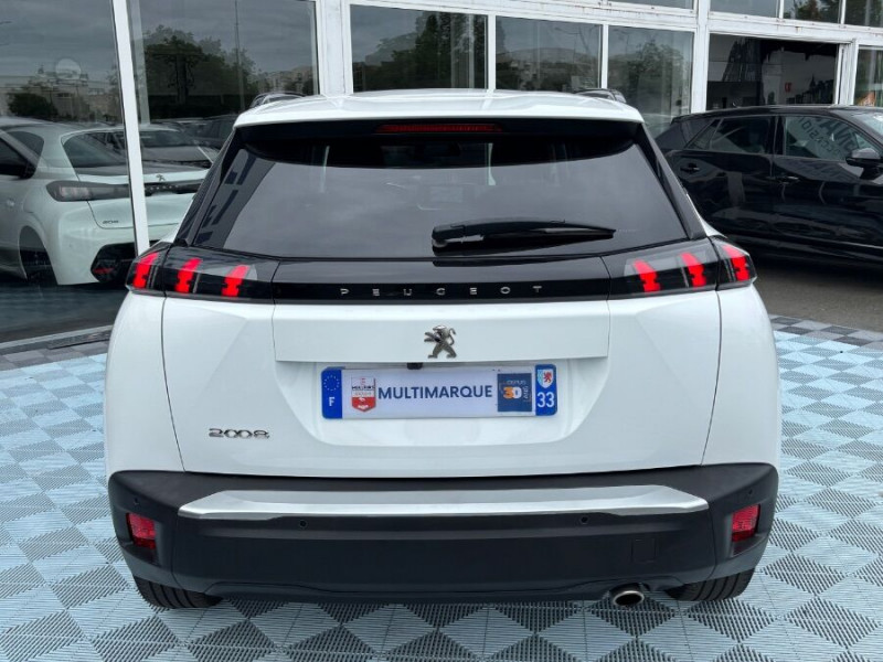 Photo 10 de l'offre de PEUGEOT 2008 II 1.5 BlueHDi 130 EAT8 ALLURE PACK GPS Camera à 22890€ chez Mérignac auto