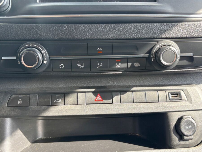 Photo 28 de l'offre de PEUGEOT EXPERT FOURGON 2.0 BlueHDi 180 EAT8 LONG L3 PREMIUM GPS 2Pte.Lat. Attel. 24950.H.T... à 24950€ chez Mérignac auto