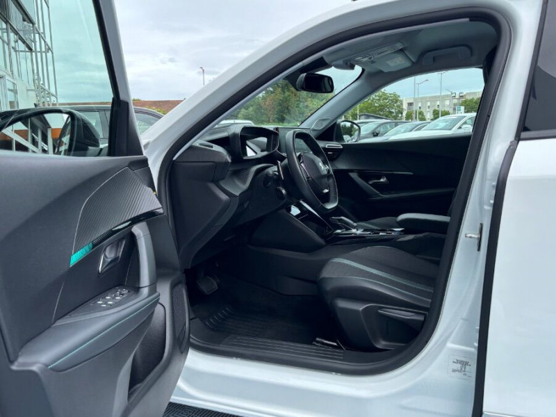 Photo 15 de l'offre de PEUGEOT 2008 II 1.5 BlueHDi 130 EAT8 ALLURE PACK GPS Camera à 22890€ chez Mérignac auto