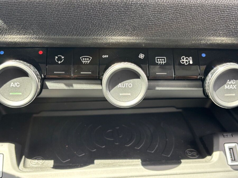 Photo 33 de l'offre de CITROEN C4 1.5 BlueHDi 130 EAT8 MAX Camera ADML JA18 à 26450€ chez Mérignac auto