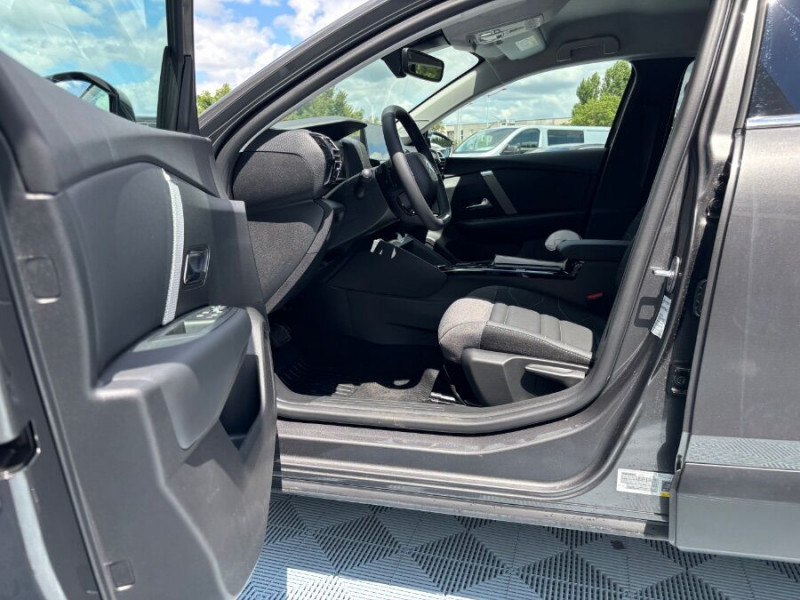 Photo 15 de l'offre de CITROEN C4 1.5 BlueHDi 130 EAT8 MAX Camera ADML JA18 à 26450€ chez Mérignac auto