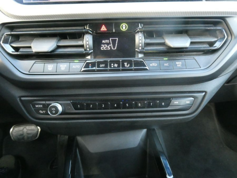 Photo 26 de l'offre de BMW SERIE 1 M135i 306cv XDRIVE M SPORT Pack Ext. M Echapp. Titane Française à 39950€ chez Mérignac auto