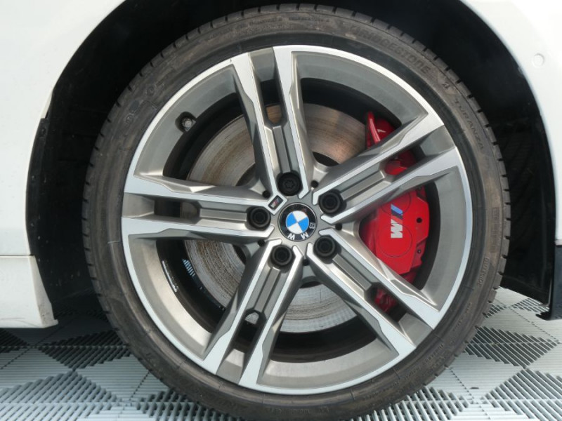 Photo 46 de l'offre de BMW SERIE 1 M135i 306cv XDRIVE M SPORT Pack Ext. M Echapp. Titane Française à 39950€ chez Mérignac auto