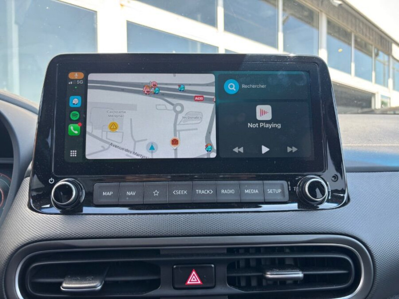 Photo 7 de l'offre de HYUNDAI KONA 1.6 HYBRID 141DCT-6 EXECUTIVE CUIR SE Camera JA18 à 20950€ chez Mérignac auto