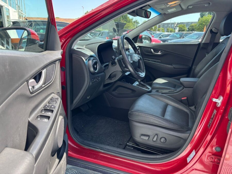 Photo 16 de l'offre de HYUNDAI KONA 1.6 HYBRID 141DCT-6 EXECUTIVE CUIR SE Camera JA18 à 20950€ chez Mérignac auto