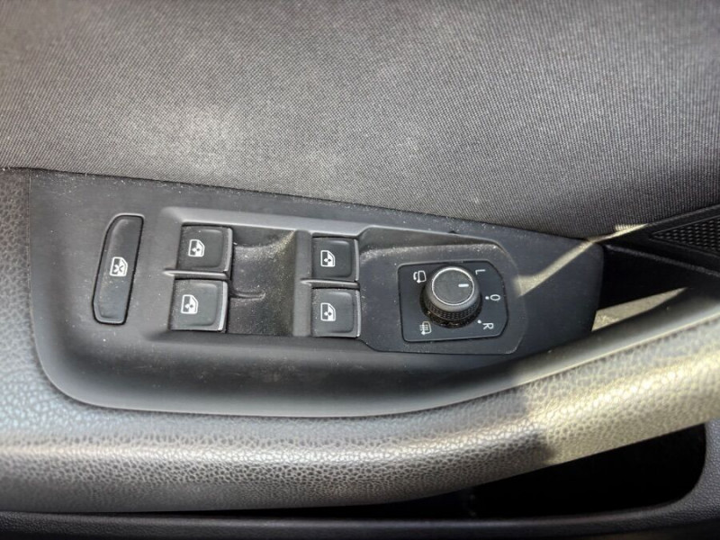 Photo 33 de l'offre de VOLKSWAGEN PASSAT SW VIII 1.4 TSI 218 HYBRID Rechargeable GTE TOE JA18 Hayon EL. Attel à 26490€ chez Mérignac auto