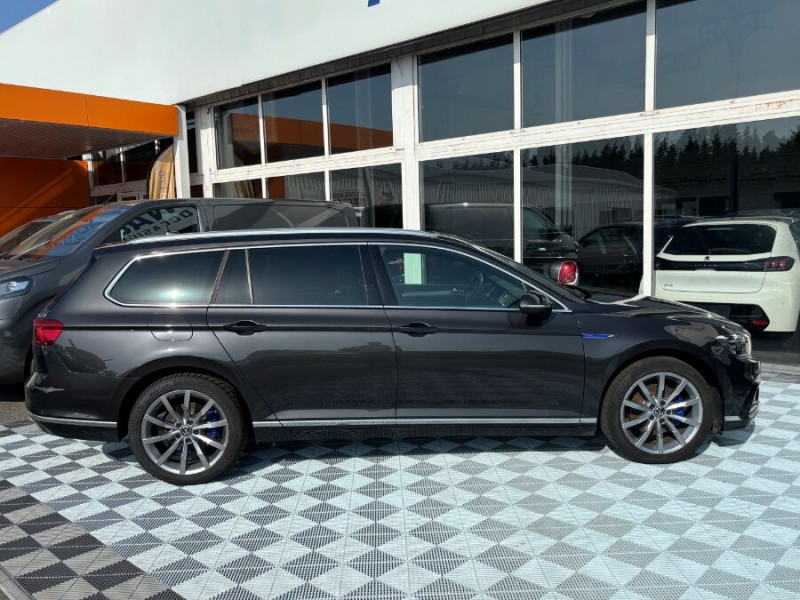Photo 9 de l'offre de VOLKSWAGEN PASSAT SW VIII 1.4 TSI 218 HYBRID Rechargeable GTE TOE JA18 Hayon EL. Attel à 26490€ chez Mérignac auto