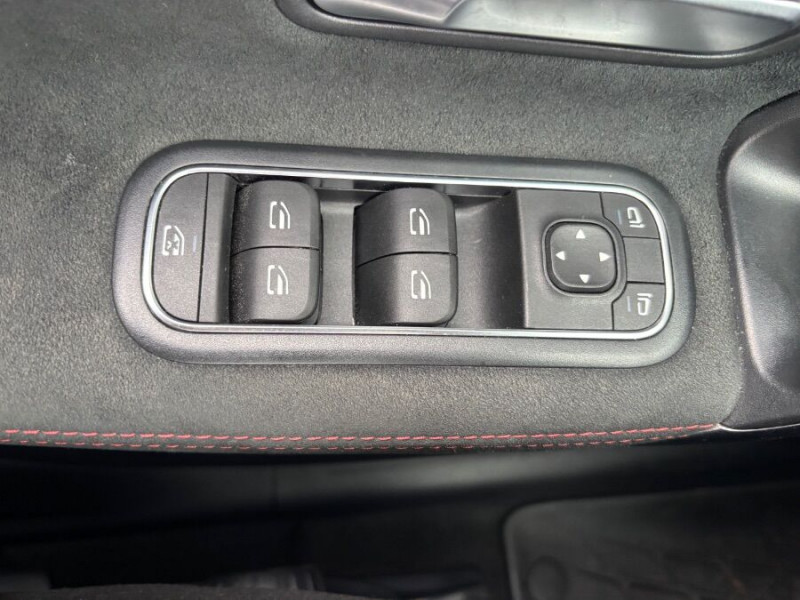 Photo 30 de l'offre de MERCEDES-BENZ CLASSE A 180 AMG LINE 7G-DCT Camera LED SC à 25450€ chez Mérignac auto