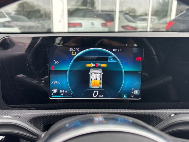 Photo 28 de l'offre de MERCEDES-BENZ CLASSE A 180 AMG LINE 7G-DCT Camera LED SC à 25450€ chez Mérignac auto