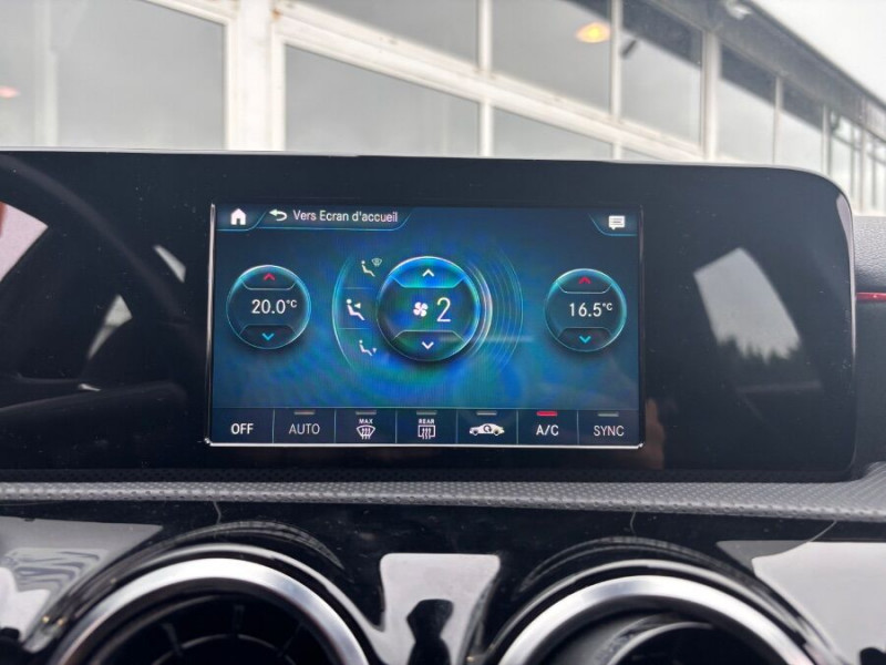 Photo 26 de l'offre de MERCEDES-BENZ CLASSE A 180 AMG LINE 7G-DCT Camera LED SC à 25450€ chez Mérignac auto