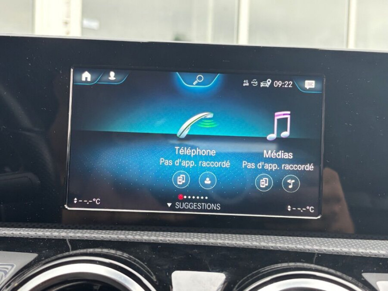 Photo 16 de l'offre de MERCEDES-BENZ CLASSE A 180 AMG LINE 7G-DCT Camera LED SC à 25450€ chez Mérignac auto