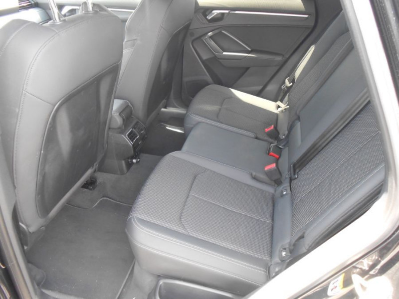 Photo 5 de l'offre de AUDI Q3 35 TFSI 150 BVM6 S LINE Camera Hayon EL. 1ère Main à 28950€ chez Mérignac auto