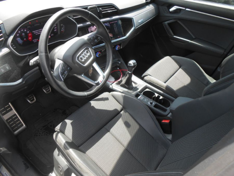 Photo 4 de l'offre de AUDI Q3 35 TFSI 150 BVM6 S LINE Camera Hayon EL. 1ère Main à 28950€ chez Mérignac auto