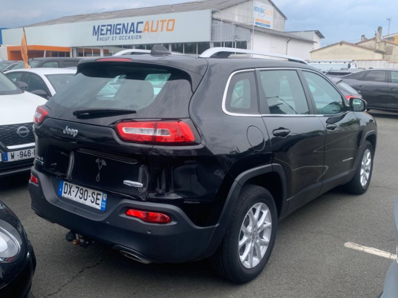 Photo 3 de l'offre de JEEP CHEROKEE 2.2 MultiJet 185 BVA 4WD LONGITUDE EXECUTIVE Active Drive CUIR Attel. à 17950€ chez Mérignac auto