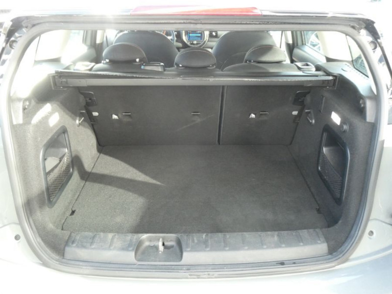Photo 18 de l'offre de MINI CLUBMAN III ONE D 116 BVA Nv GPS Radars Clim Auto Suivi Complet à 21490€ chez Mérignac auto