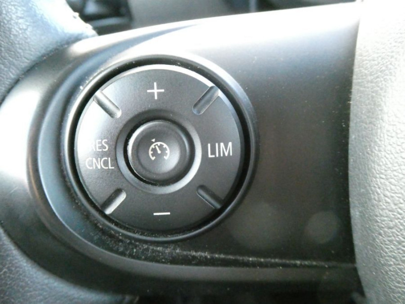 Photo 20 de l'offre de MINI CLUBMAN III ONE D 116 BVA Nv GPS Radars Clim Auto Suivi Complet à 21490€ chez Mérignac auto
