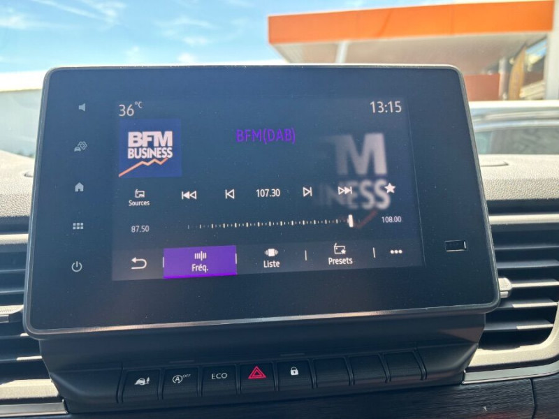 Photo 20 de l'offre de RENAULT TRAFIC VAN ANTILOPE VAN Aménagé FLEX 5 2.0 DCi 150 EDC L1 5PL Attel+Pte Vélo Tout Equipé DISPO à 65950€ chez Mérignac auto