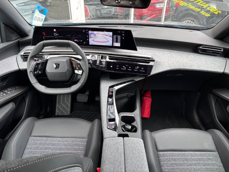 Photo 14 de l'offre de PEUGEOT 3008 HYBRID 145 e-DCS6 ALLURE Panoramic Pack à 32950€ chez Mérignac auto