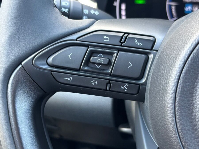 Photo 21 de l'offre de TOYOTA YARIS CROSS 1.5 HYBRIDE 116H BVA DESIGN SC JA17 Camera Key Less ACC à 27490€ chez Mérignac auto