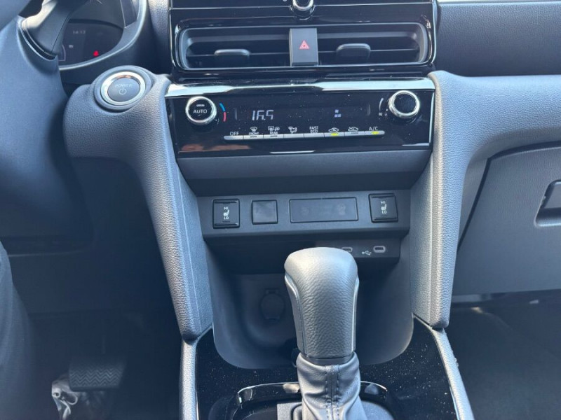 Photo 27 de l'offre de TOYOTA YARIS CROSS 1.5 HYBRIDE 116H BVA DESIGN SC JA17 Camera Key Less ACC à 27490€ chez Mérignac auto