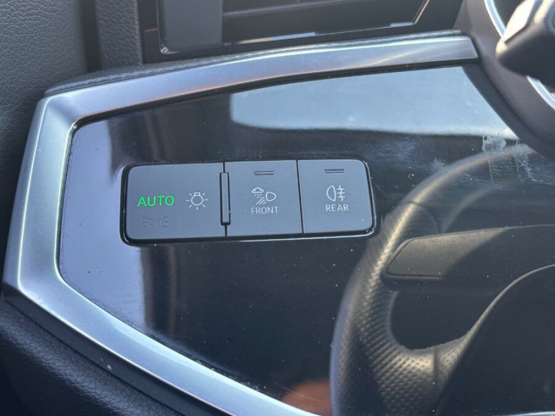 Photo 29 de l'offre de AUDI Q3 35 TFSI 150 BVM6 S LINE Camera Hayon EL. 1ère Main à 28950€ chez Mérignac auto