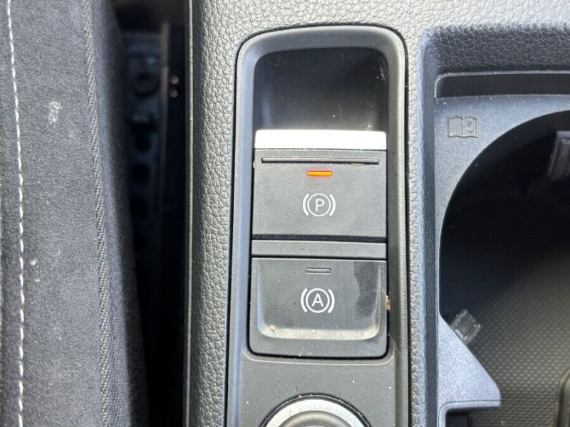 Photo 37 de l'offre de AUDI Q3 35 TFSI 150 BVM6 S LINE Camera Hayon EL. 1ère Main à 28950€ chez Mérignac auto
