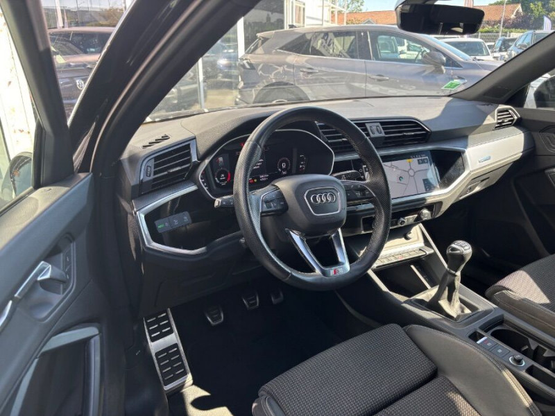 Photo 14 de l'offre de AUDI Q3 35 TFSI 150 BVM6 S LINE Camera Hayon EL. 1ère Main à 28950€ chez Mérignac auto