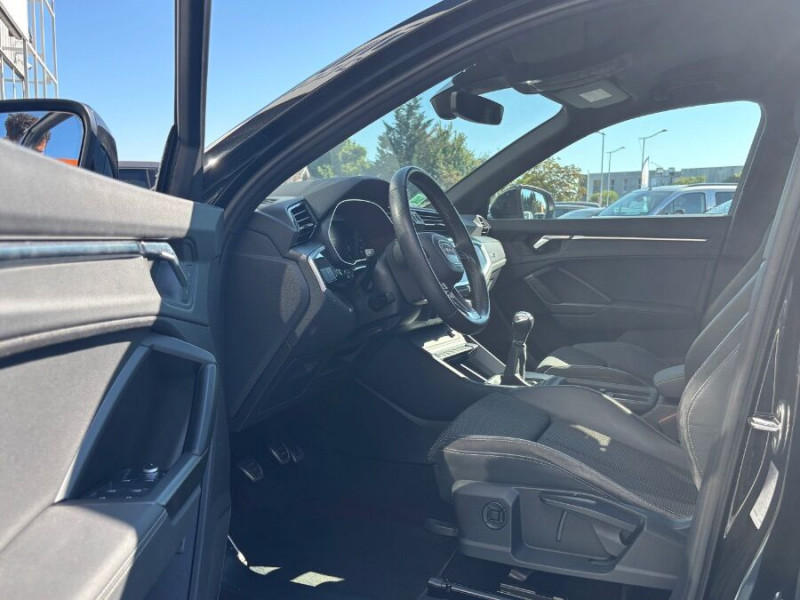 Photo 13 de l'offre de AUDI Q3 35 TFSI 150 BVM6 S LINE Camera Hayon EL. 1ère Main à 28950€ chez Mérignac auto