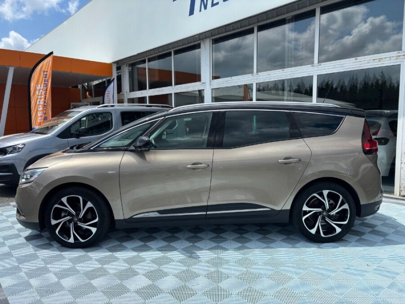 Photo 11 de l'offre de RENAULT GRAND SCENIC IV 1.6 DCi 160 BVA BOSE EDITION CUIR Attel. 7PL à 23450€ chez Mérignac auto
