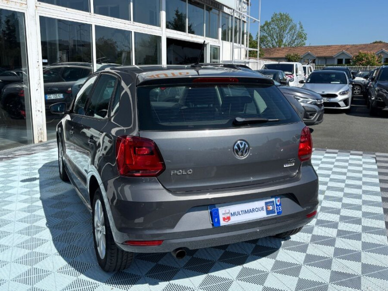 Photo 11 de l'offre de VOLKSWAGEN POLO V 1.2 TSI 110 BVM6 CARAT GPS Radars App Connect à 12950€ chez Mérignac auto