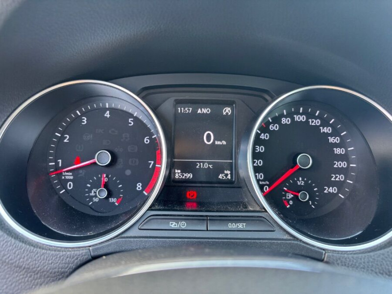 Photo 31 de l'offre de VOLKSWAGEN POLO V 1.2 TSI 110 BVM6 CARAT GPS Radars App Connect à 12950€ chez Mérignac auto