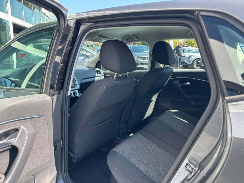 Photo 17 de l'offre de VOLKSWAGEN POLO V 1.2 TSI 110 BVM6 CARAT GPS Radars App Connect à 12950€ chez Mérignac auto