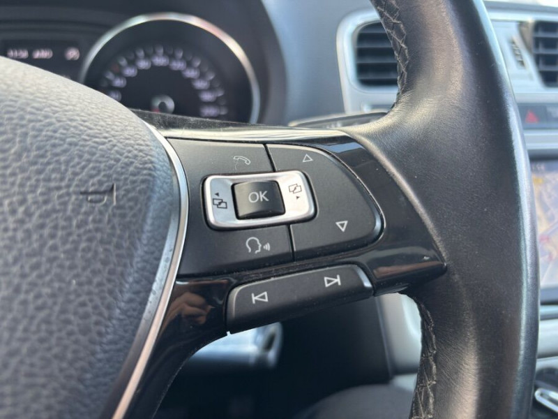Photo 30 de l'offre de VOLKSWAGEN POLO V 1.2 TSI 110 BVM6 CARAT GPS Radars App Connect à 12950€ chez Mérignac auto