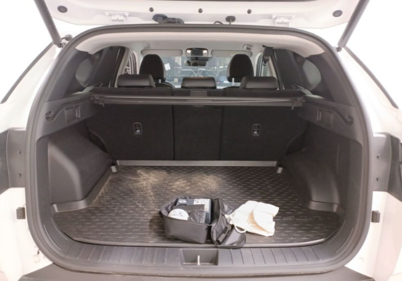 Photo 9 de l'offre de HYUNDAI TUCSON IV 1.6 CRDI 136 DCT-7 HYBRID 48V 2WD CUIR SE JA19 Hayon EL. Attel. à 32950€ chez Mérignac auto