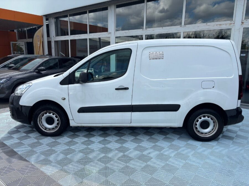 Photo 11 de l'offre de CITROEN BERLINGO FOURGON 1.6 BlueHDi 100 ETG6 CLUB GPS Casiers 10750 .H.T. à 10750€ chez Mérignac auto