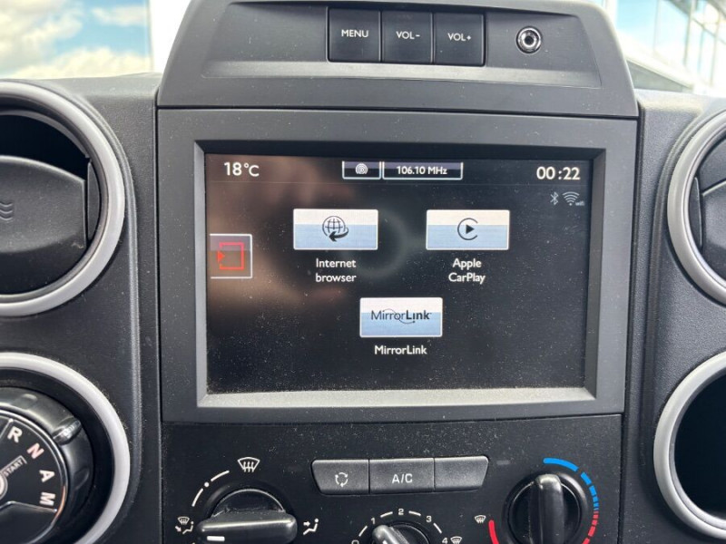 Photo 9 de l'offre de CITROEN BERLINGO FOURGON 1.6 BlueHDi 100 ETG6 CLUB GPS Casiers 10750 .H.T. à 10750€ chez Mérignac auto