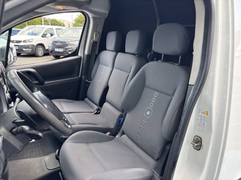 Photo 5 de l'offre de CITROEN BERLINGO FOURGON 1.6 BlueHDi 100 ETG6 CLUB GPS Casiers 10750 .H.T. à 10750€ chez Mérignac auto