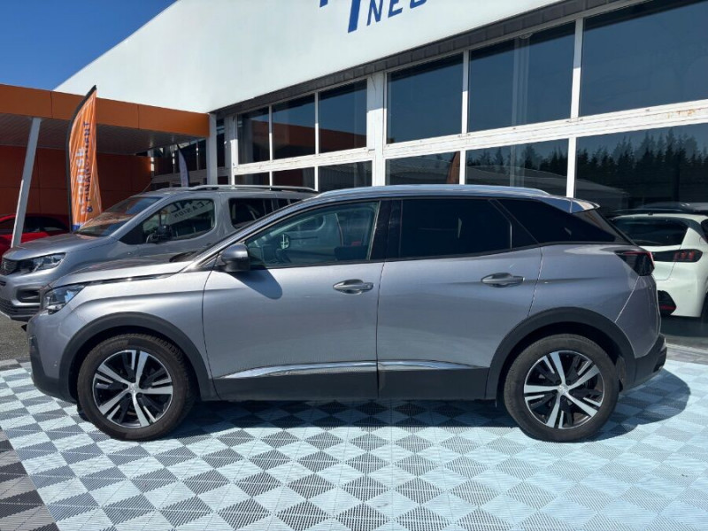 Photo 12 de l'offre de PEUGEOT 3008 II 1.5 BlueHDI 130 EAT8 ALLURE Barres Attel. 1ère Main à 17950€ chez Mérignac auto