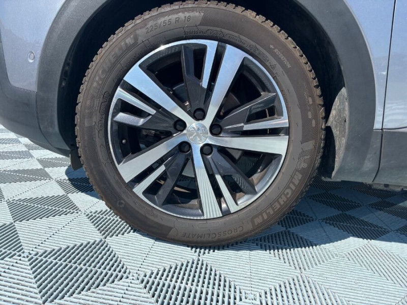 Photo 30 de l'offre de PEUGEOT 3008 II 1.5 BlueHDI 130 EAT8 ALLURE Barres Attel. 1ère Main à 17950€ chez Mérignac auto