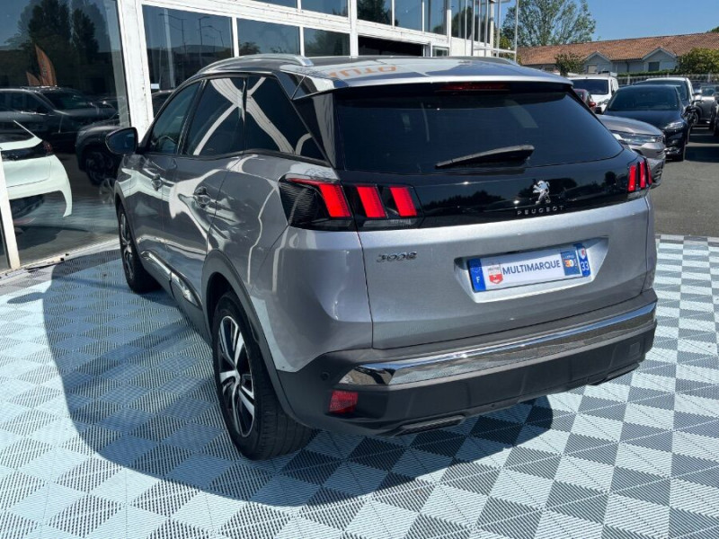 Photo 11 de l'offre de PEUGEOT 3008 II 1.5 BlueHDI 130 EAT8 ALLURE Barres Attel. 1ère Main à 17950€ chez Mérignac auto