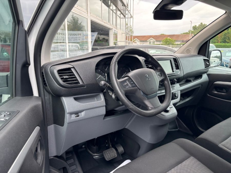 Photo 17 de l'offre de PEUGEOT EXPERT FOURGON LONG DC L3 2.0 BlueHDi 120 EAT8 ASPHALT 6PL GPS Attel. 23490.H.T. à 23490€ chez Mérignac auto