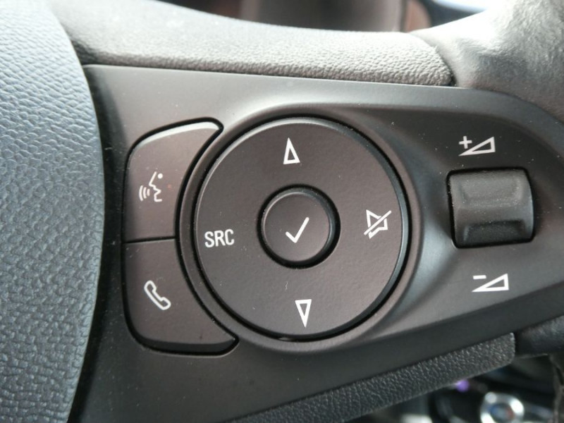 Photo 26 de l'offre de OPEL CORSA VI 1.5 Diesel 100 BVM6 SPORT ELEGANCE TOIT Pano Camera CarPlay à 16470€ chez Mérignac auto