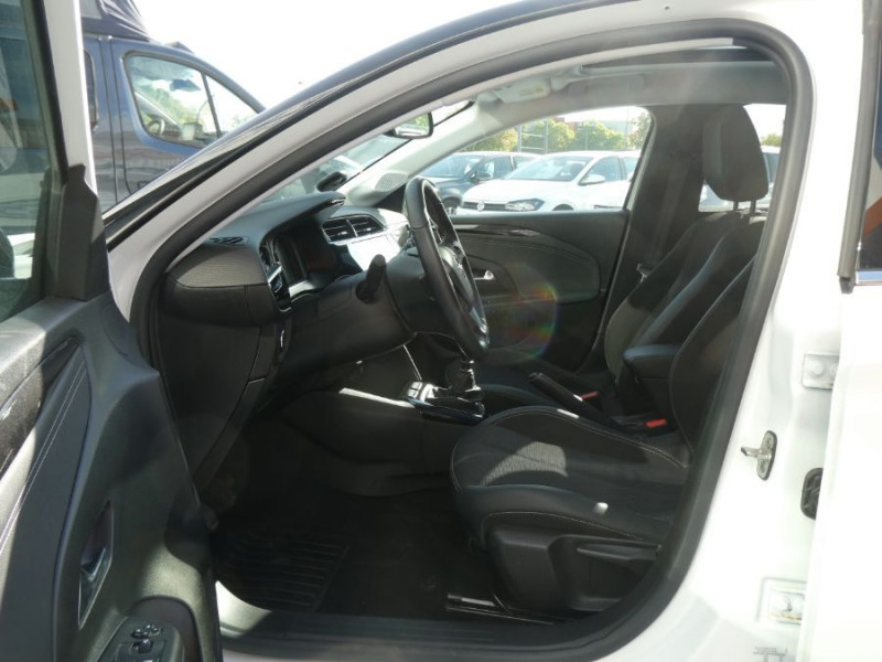 Photo 11 de l'offre de OPEL CORSA VI 1.5 Diesel 100 BVM6 SPORT ELEGANCE TOIT Pano Camera CarPlay à 16470€ chez Mérignac auto